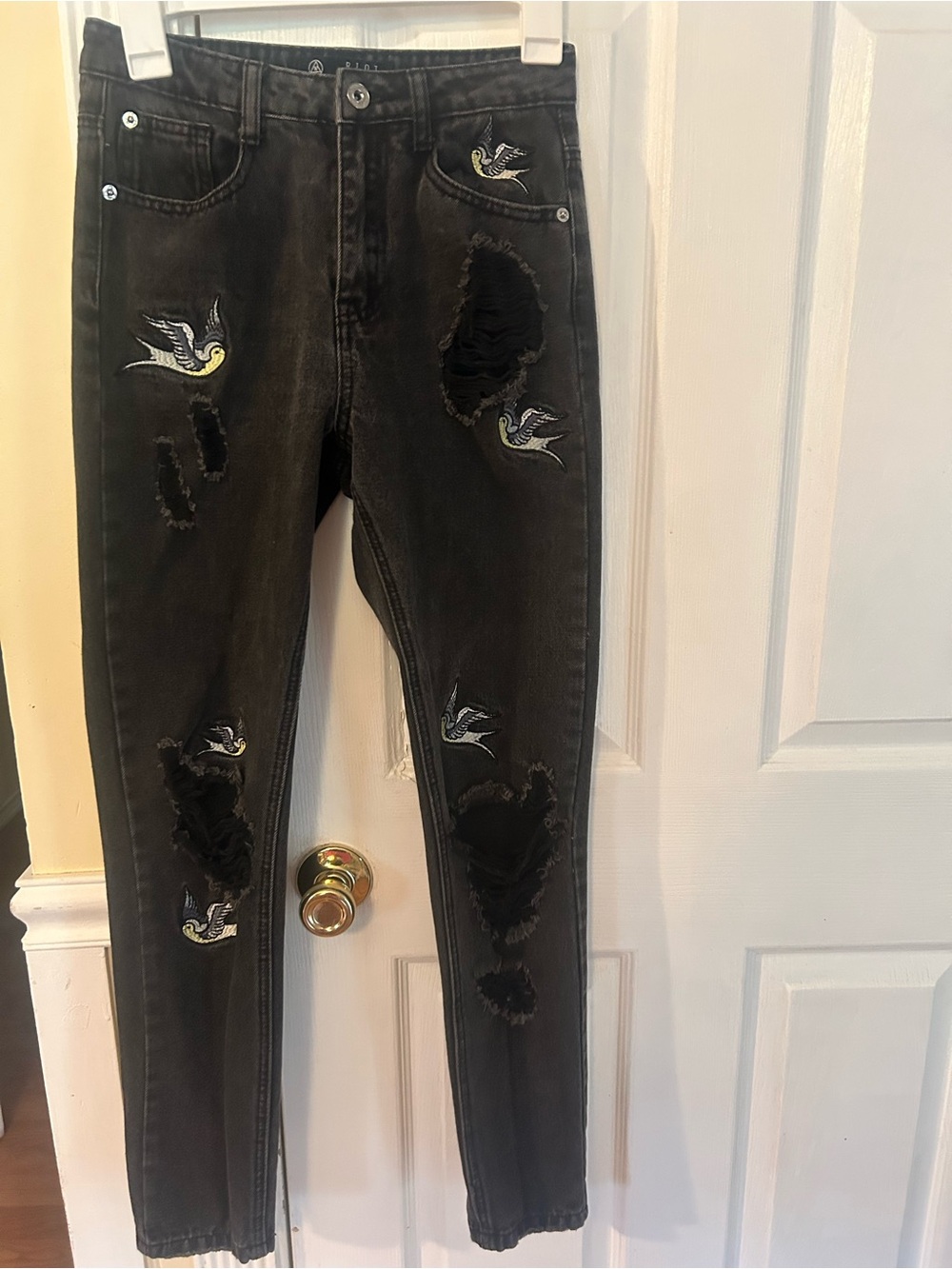 RIOT Black Distressed Embroidered Women's Jeans w bird embroidered